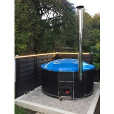 New! Hot tub with glass-fiber fill inside, spruce deck cladding and external fuse!